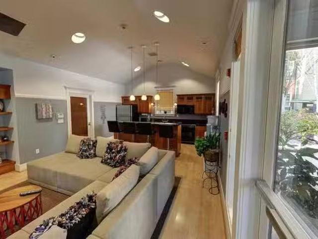 Apartment for rent in Five Oaks/Triple Creek, Beaverton