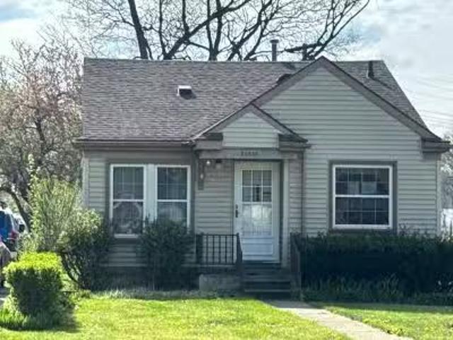 House for sale in Redford