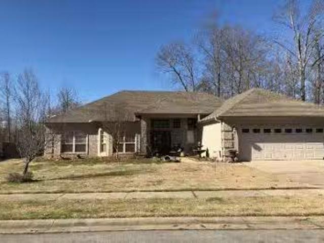House for sale in Benton