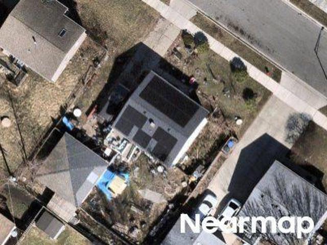 House for sale in Carpentersville, Illinois