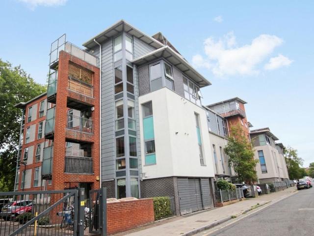 House for rent in Clapton, Upper Clapton