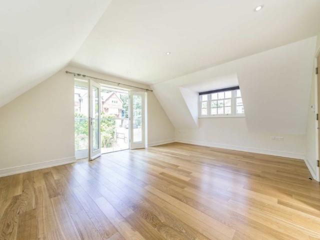 House for rent in Kingston Upon Thames, Coombe