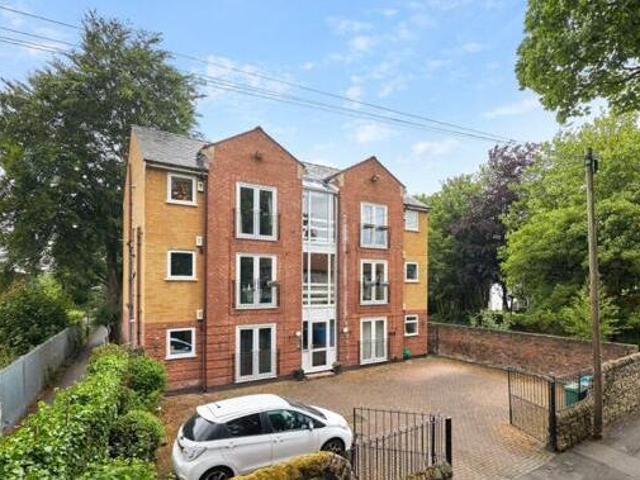 House for sale in Birkenhead