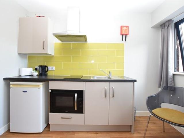 Studio for rent in Cathedral, Sheffield