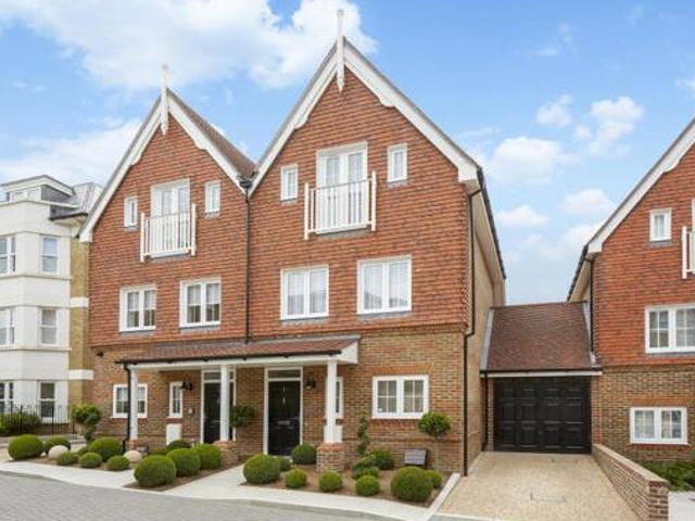 House for sale in St James, Sandown Park