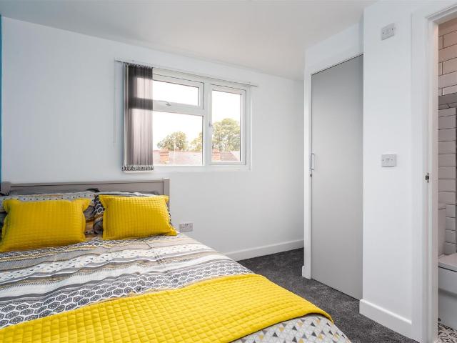 Room for rent in West Midlands