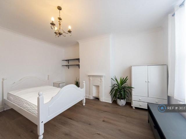 House for rent in Burley, West Yorkshire