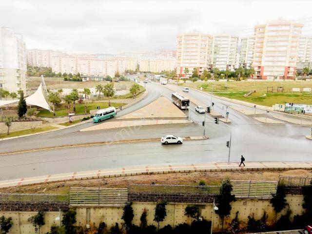 İnönü Mahallesi, Karşıyaka içerisinde kiralık mülk
