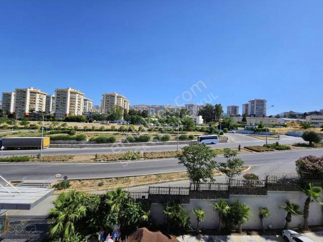İzmir içerisinde kiralık mülk