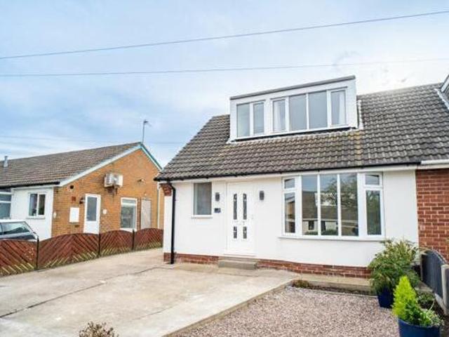 House for sale in Ossett, West Yorkshire