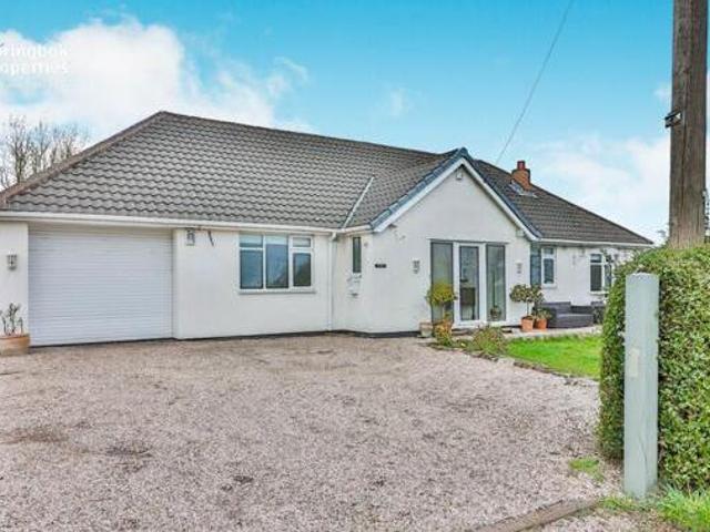 House for sale in Roby Mill, Lancashire