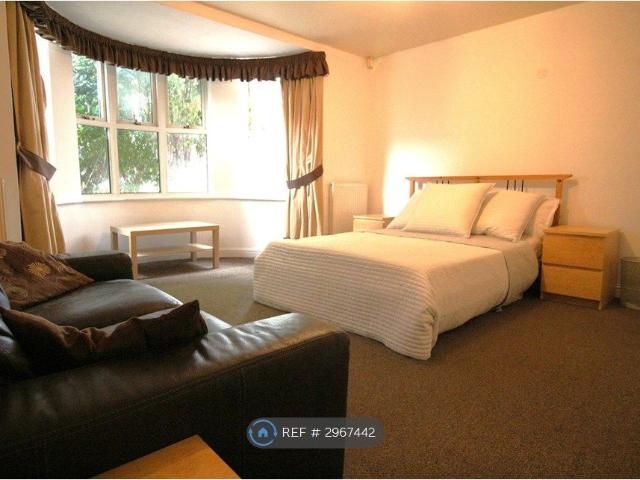 Room for rent in Gloucester, Gloucestershire