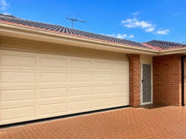 Townhouse for rent in Girraween, Sydney