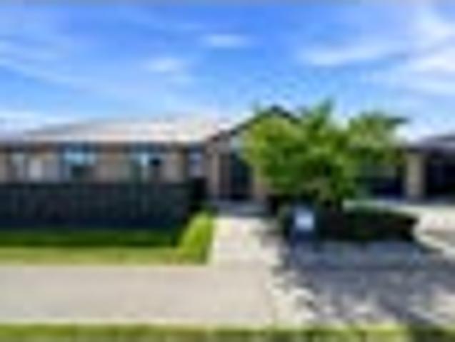 House for sale in Faringdon, Rolleston