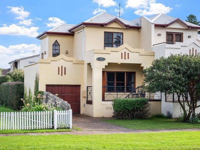 Townhouse for sale in Port Fairy, Victoria