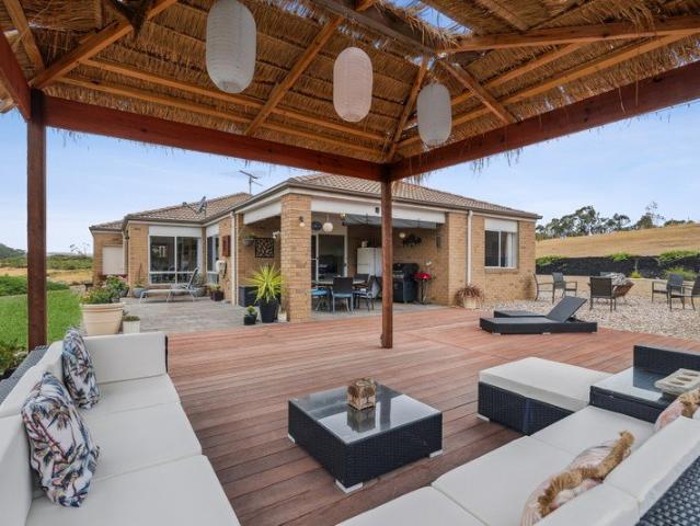 Cottage for sale in Kilmore, Victoria