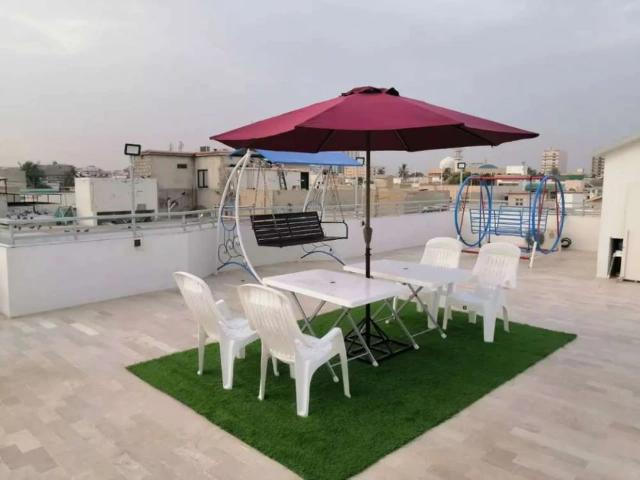 Commercial for rent in Gulshan e Iqbal Block 2, کراچی ڈویژن