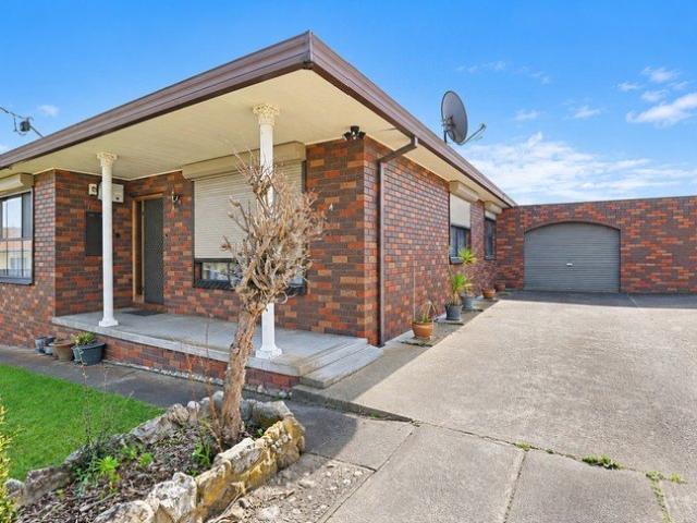 House for sale in Morwell, Victoria