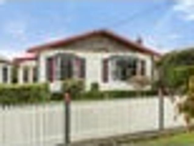 House for sale in Days Bay, Wellington