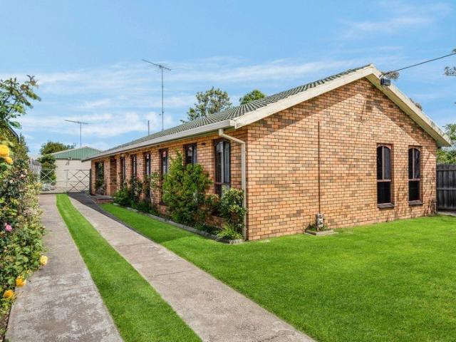 House for sale in Whittington, Geelong