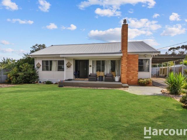 House for sale in Warracknabeal, Victoria