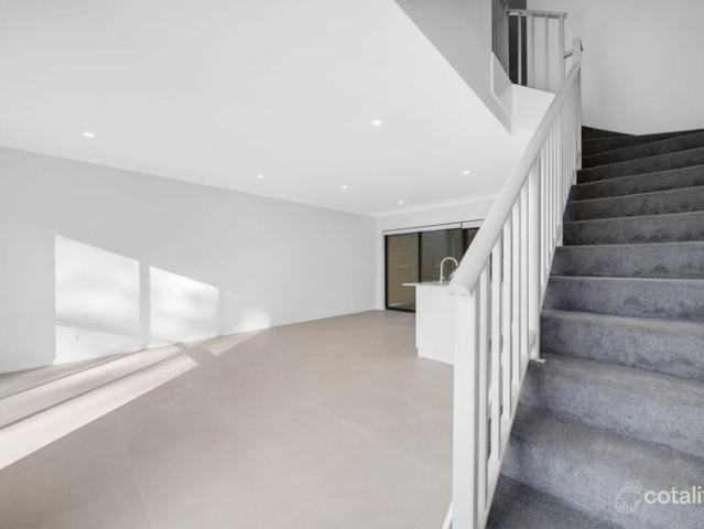 Townhouse for rent in Tapping, Western Australia