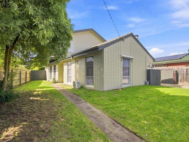 House for sale in Churchill, Victoria