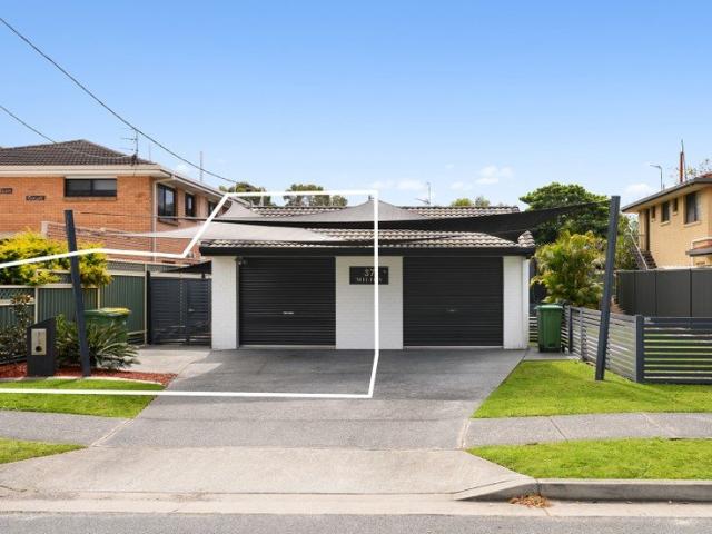Duplex for sale in Fernbrook, Queensland