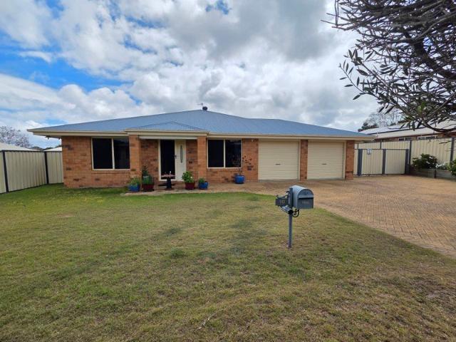 House for sale in Crows Nest