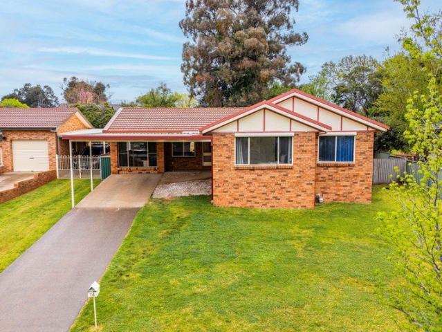 House for sale in Warrendine, Orange