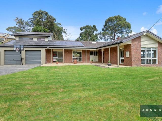 House for sale in Yallourn Heights, City of Latrobe