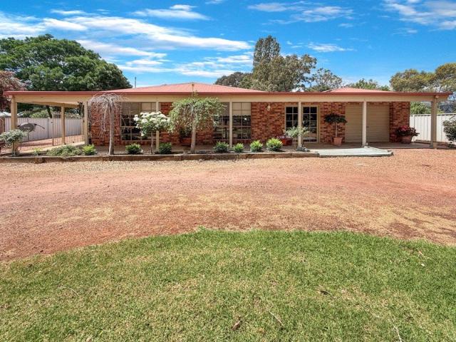 House for sale in Leeton, Leeton Shire Council