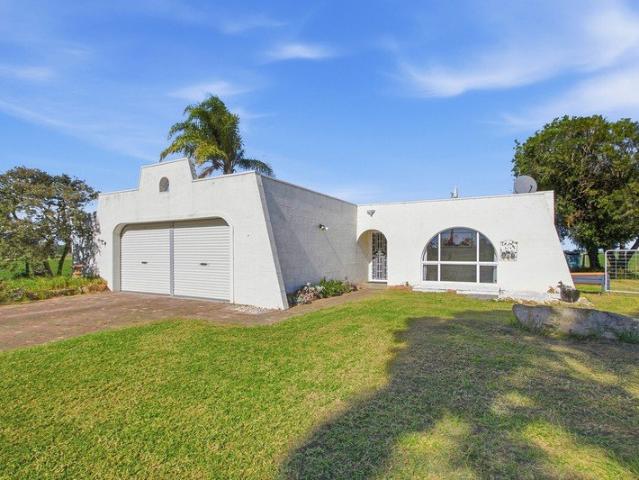 House for sale in Stratford, Victoria