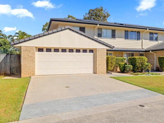 Townhouse for sale in Toombul, Queensland