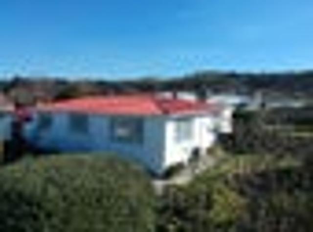 House for sale in Otakou
