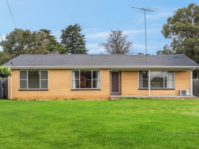 House for sale in Moolap, Leopold