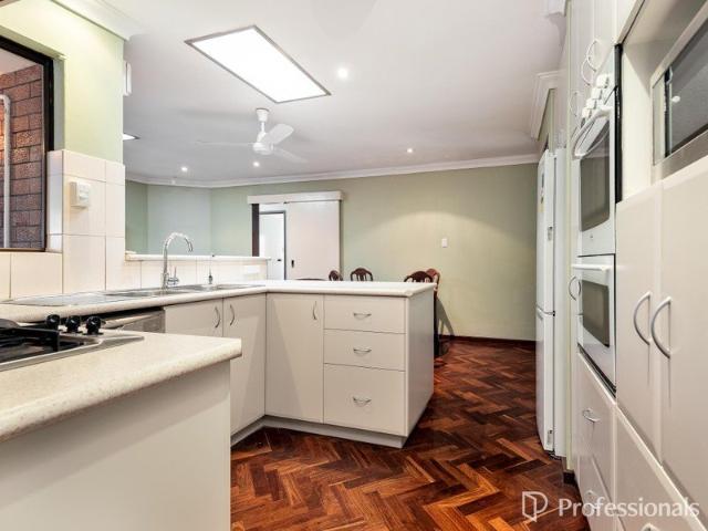 House for sale in Forrestfield, City Of Kalamunda