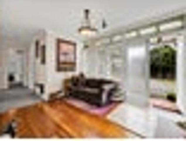 House for sale in Taranaki