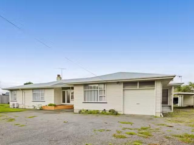 House for sale in Taranaki