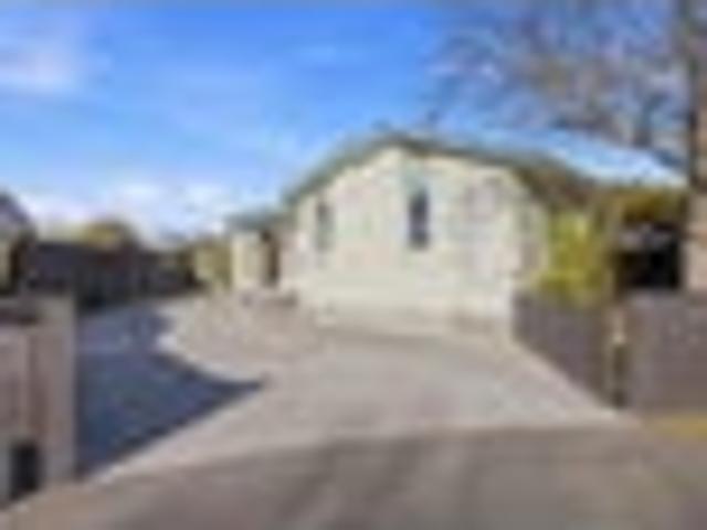 House for sale in Chaslands, Canterbury
