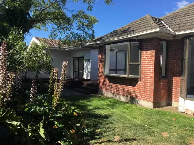 House for rent in Chaslands, Canterbury