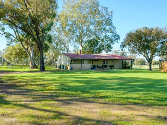 Cottage for sale in Picton East, Western Australia