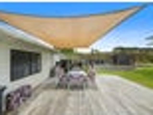 House for sale in Clarks Beach, Franklin