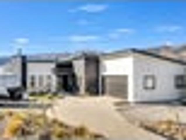 House for sale in Otakou