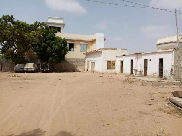 Commercial for rent in ضلع ملیر, کراچی ڈویژن