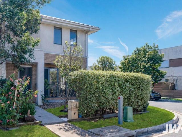 House for sale in Callaway Park, Melbourne