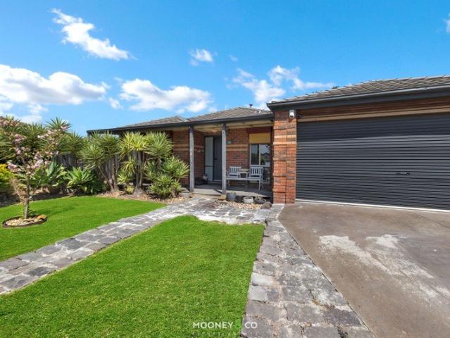 House for sale in Cranbourne West, Melbourne