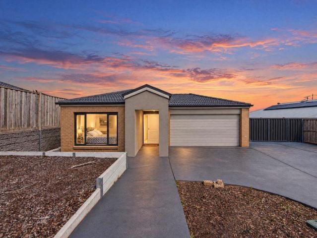 House for sale in Waterford Rise, Warragul