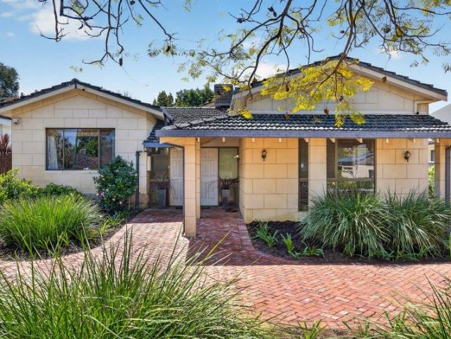 House for sale in Como, Western Australia
