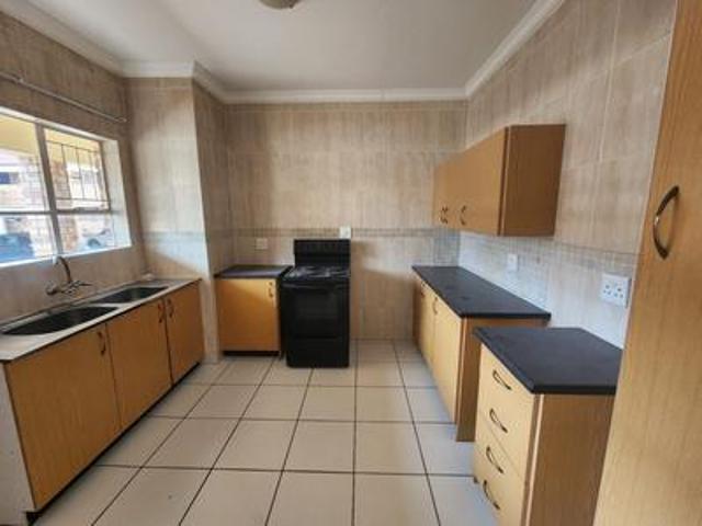 Apartment for sale in Mohlakeng, Gauteng